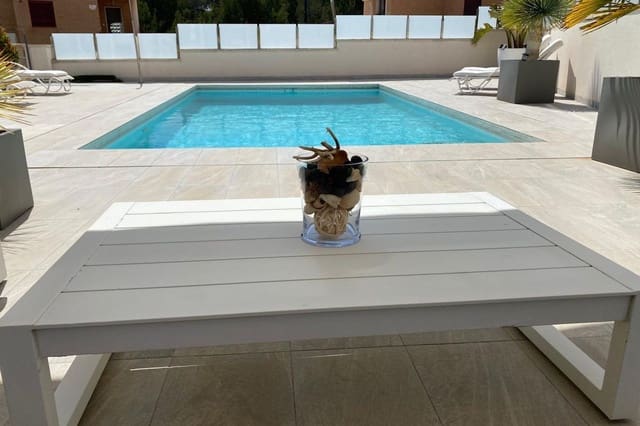 3 bedroom Villa for sale in La Nucia Pueblo  , La Nucia with pool garage - € 585,000 (Ref: 9404538)