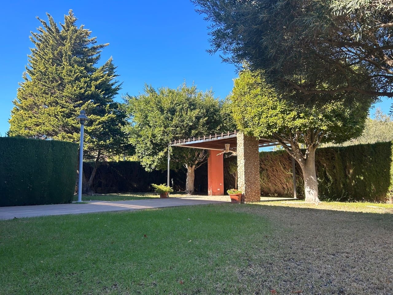 4 quarto Moradia para venda em Dehesa de Campoamor com piscina - 1 300 000 € (Ref: 9460814)