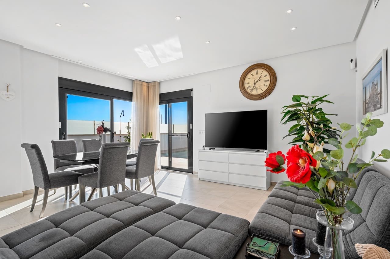 3 chambre Villa/Maison à vendre à Los Alcazares avec piscine - 349 900 € (Ref: 9497128)