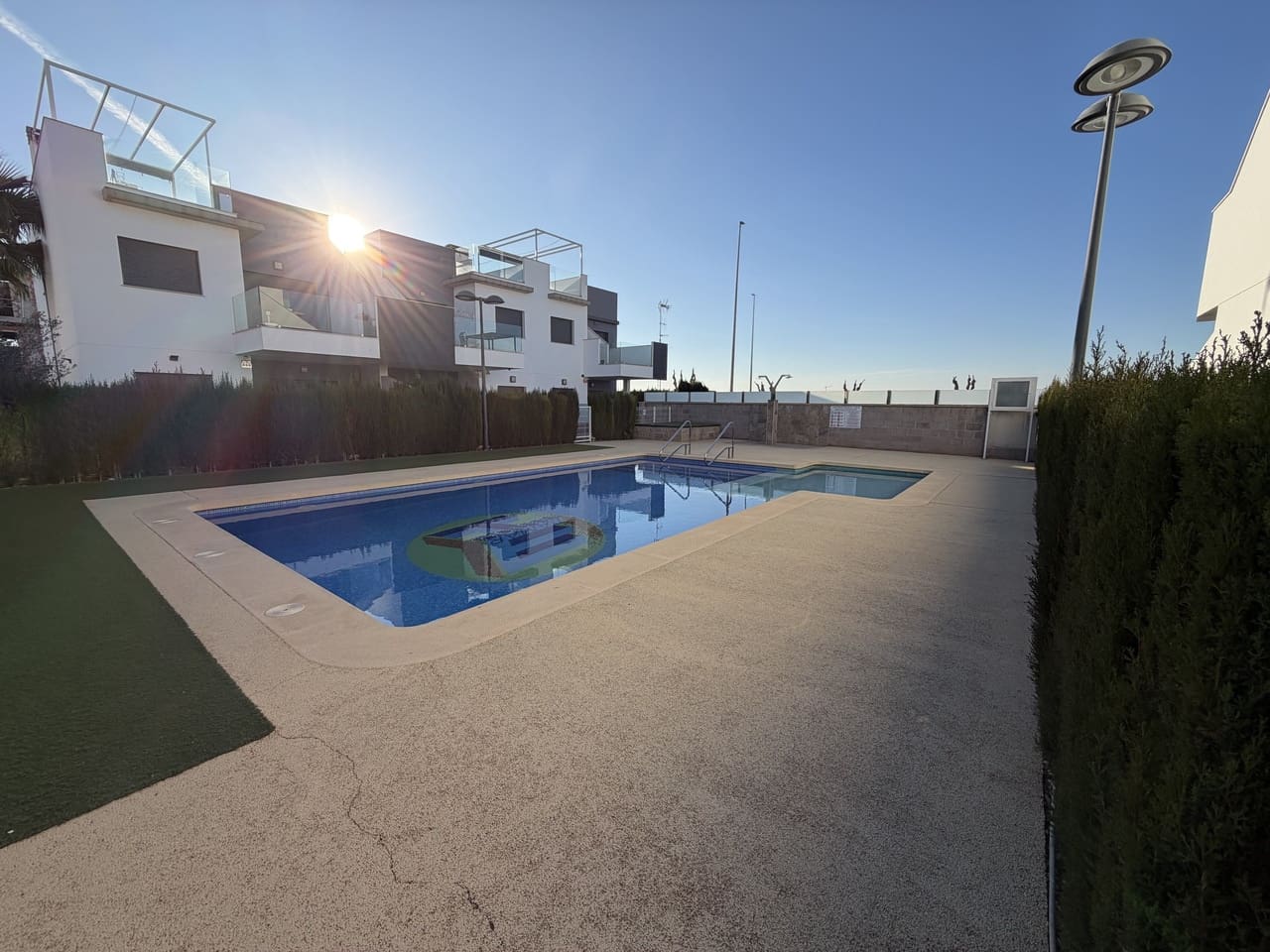 2 bedroom Apartment for sale in Pilar de la Horadada with pool - € 219,900 (Ref: 9500705)