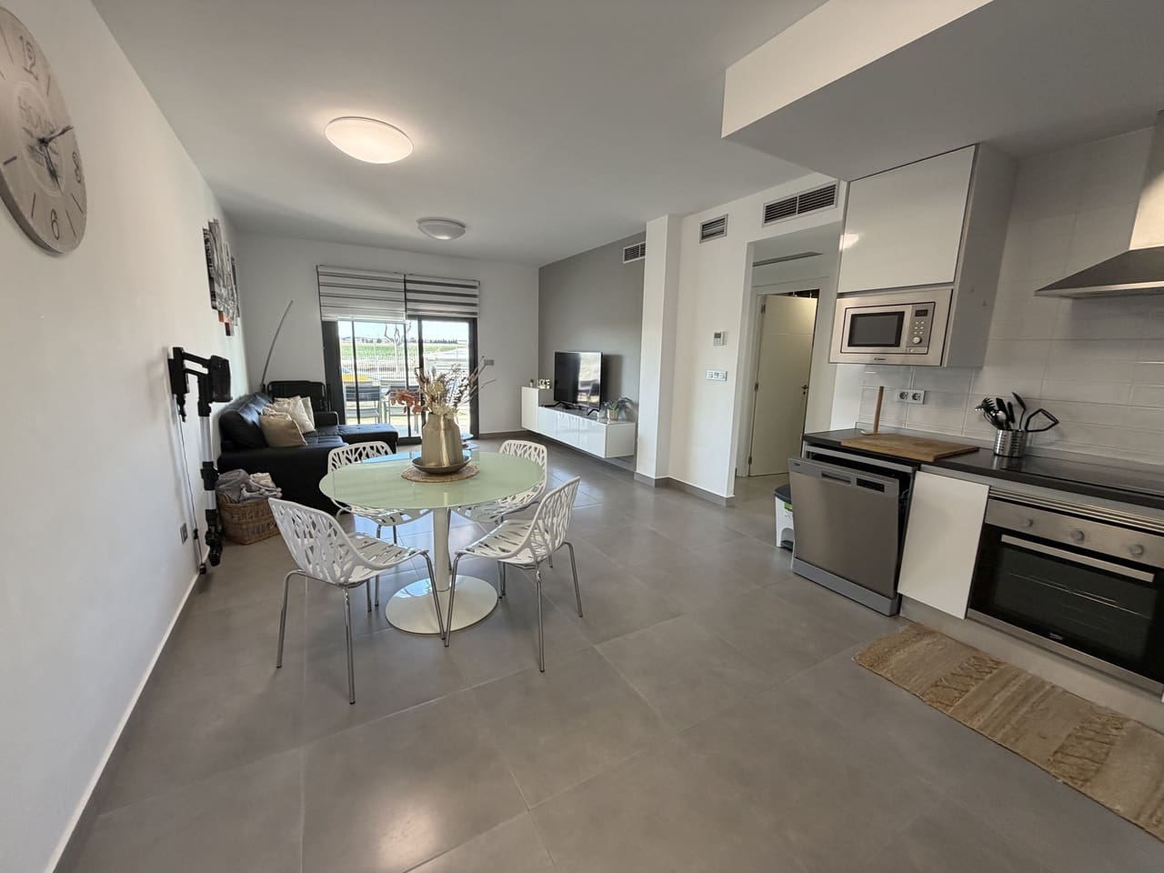 2 bedroom Apartment for sale in Pilar de la Horadada with pool - € 219,900 (Ref: 9500705)