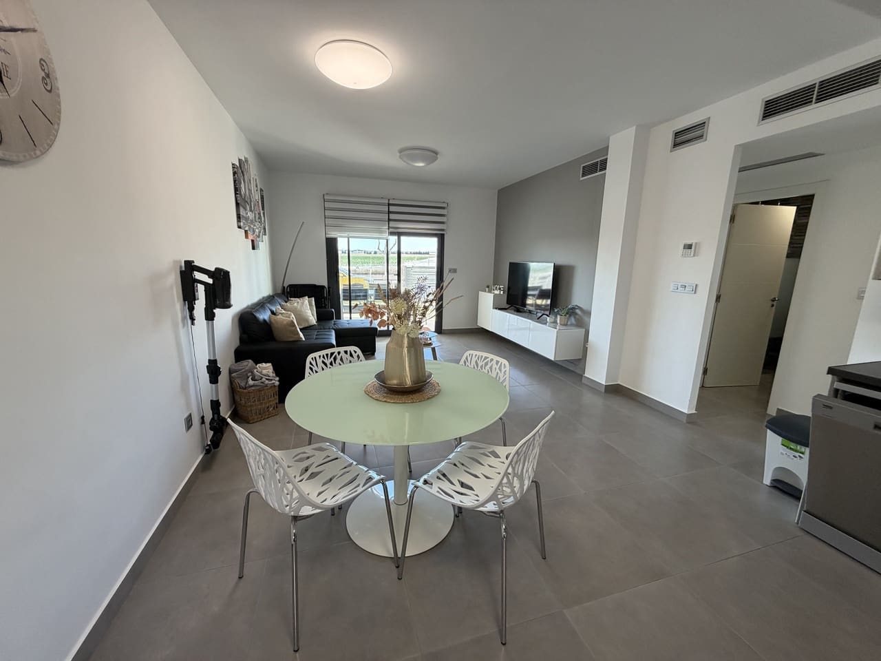 2 bedroom Apartment for sale in Pilar de la Horadada with pool - € 219,900 (Ref: 9500705)