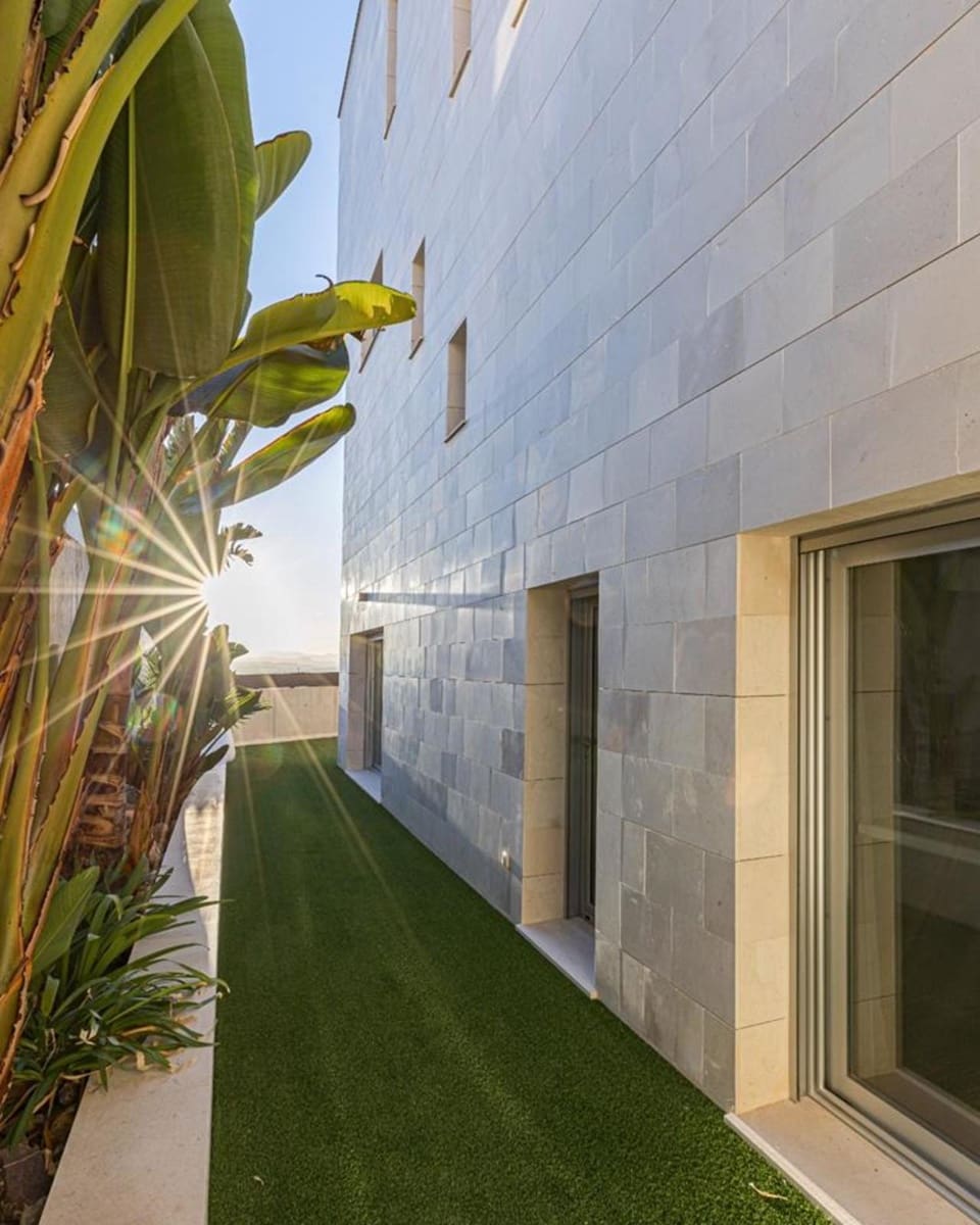 Chalet de 4 habitaciones en Altorreal en venta con piscina - 1.490.000 € (Ref: 9523082)