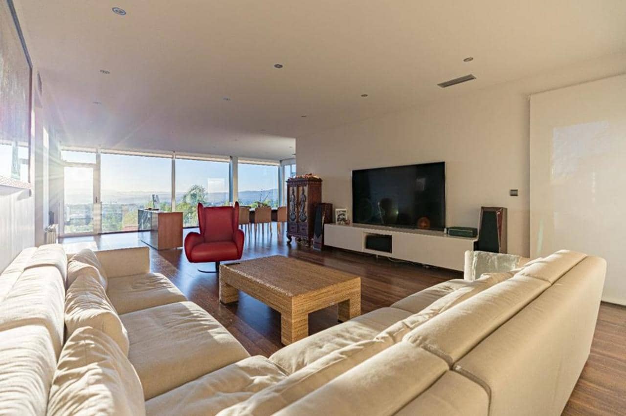 Chalet de 4 habitaciones en Altorreal en venta con piscina - 1.490.000 € (Ref: 9523082)