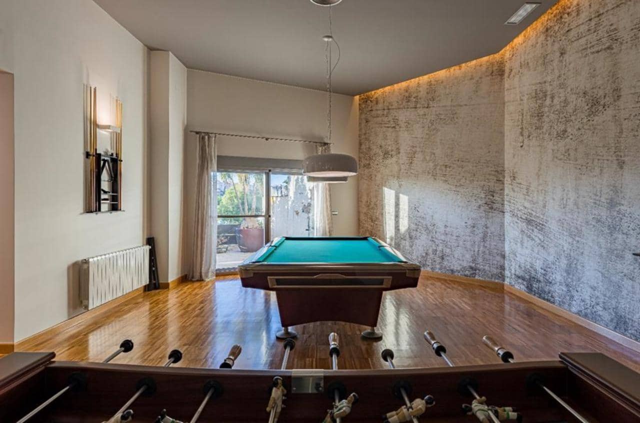 Chalet de 4 habitaciones en Altorreal en venta con piscina - 1.490.000 € (Ref: 9523082)