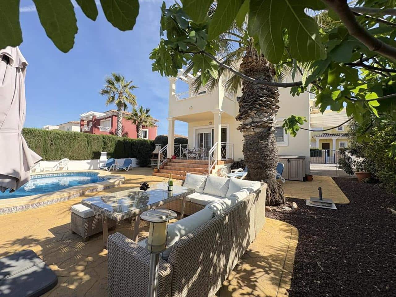 2 bedroom Villa for sale in Banos y Mendigo with pool - € 275,000 (Ref: 9523085)