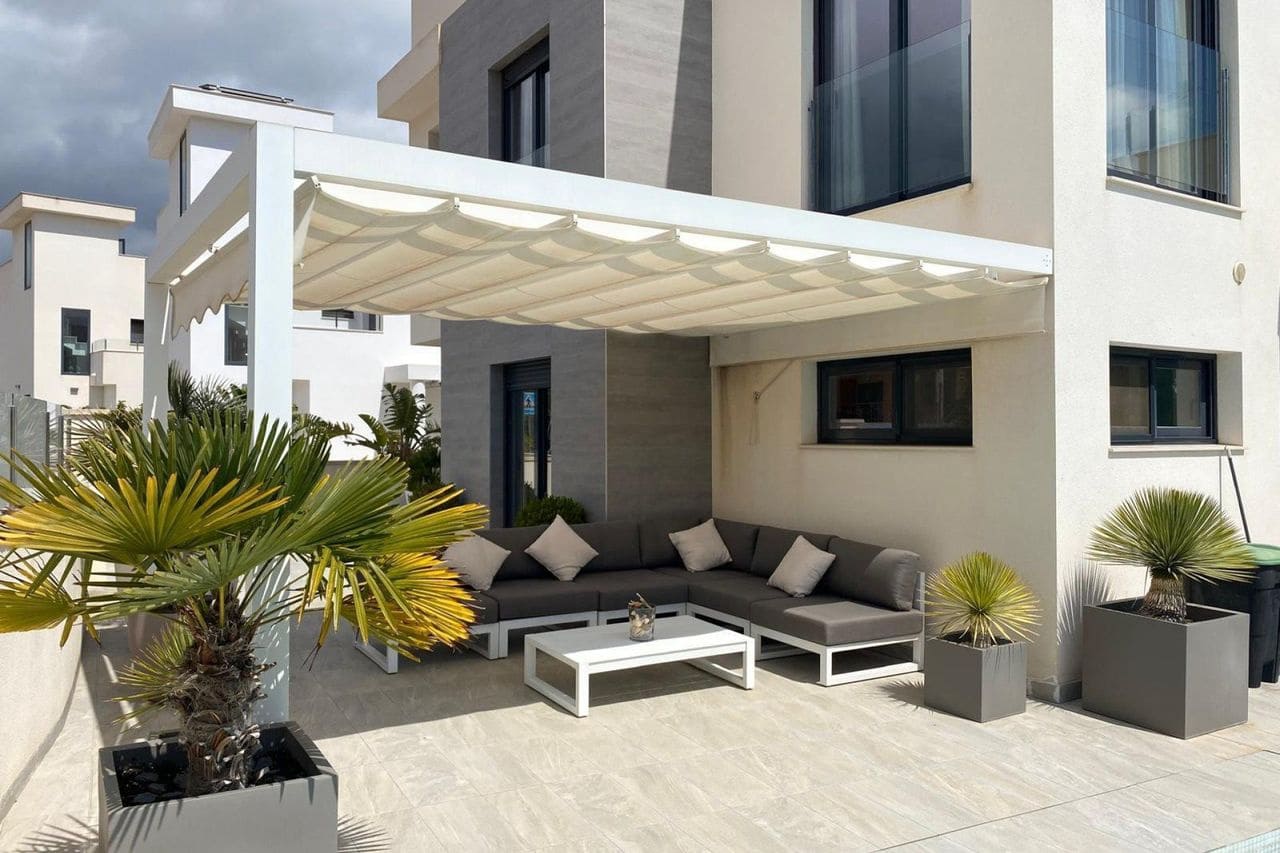 3 soveværelse Villa til salg i La Nucia med swimmingpool garage - € 549.900 (Ref: 9539708)