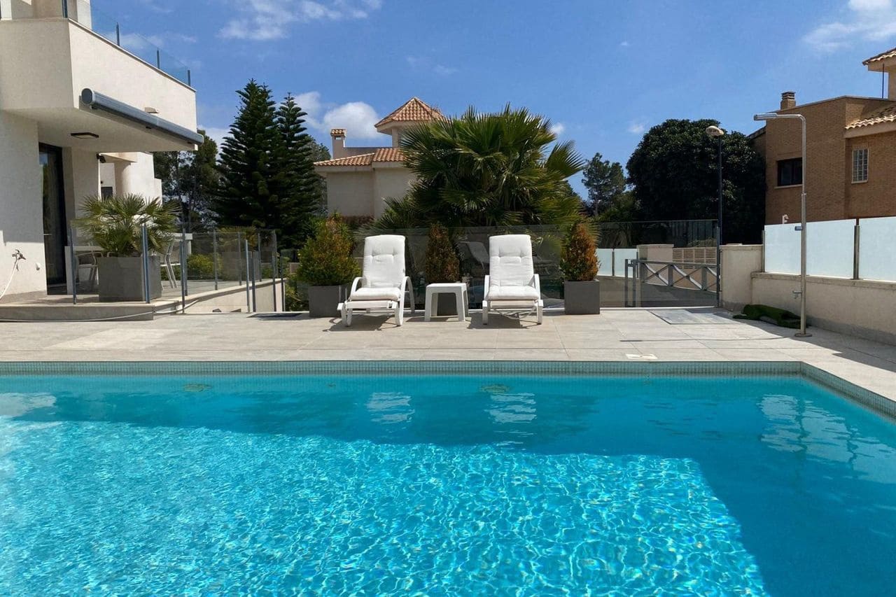 3 soveværelse Villa til salg i La Nucia med swimmingpool garage - € 549.900 (Ref: 9539708)