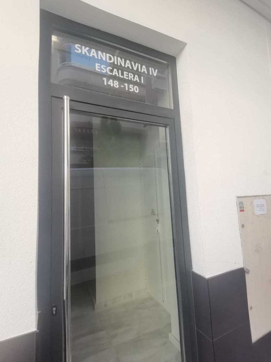 2 soveværelse Lejlighed til salg i Torrevieja med swimmingpool garage - € 259.000 (Ref: 9559788)