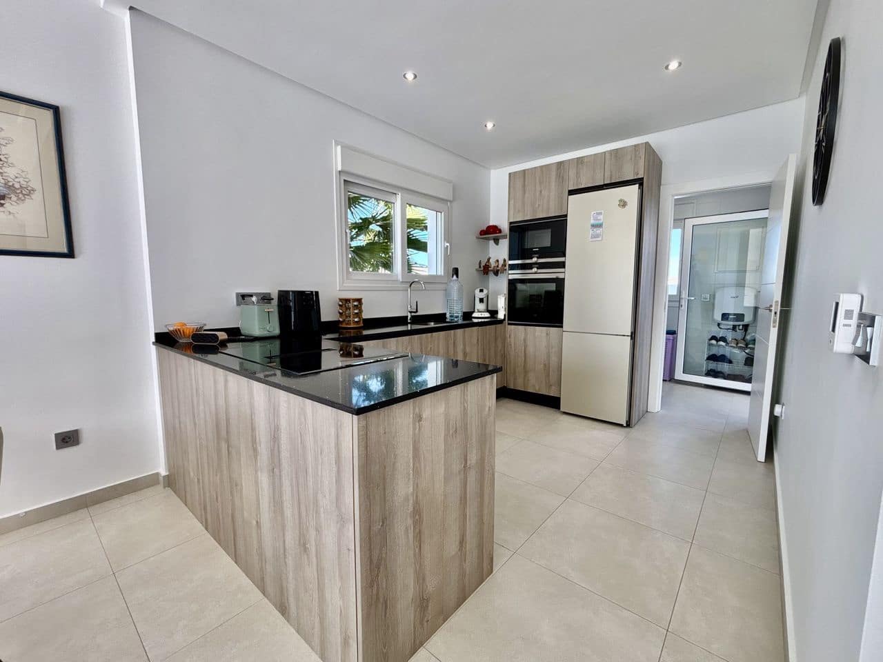 3 soveværelse Villa til salg i Benijofar med swimmingpool garage - € 569.500 (Ref: 9610172)