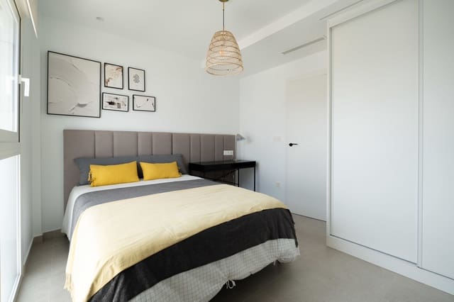 Apartamento de 3 habitaciones en Pilar de la Horadada ciudad, Pilar de la Horadada en venta con piscina - 270.000 € (Ref: 9624105)