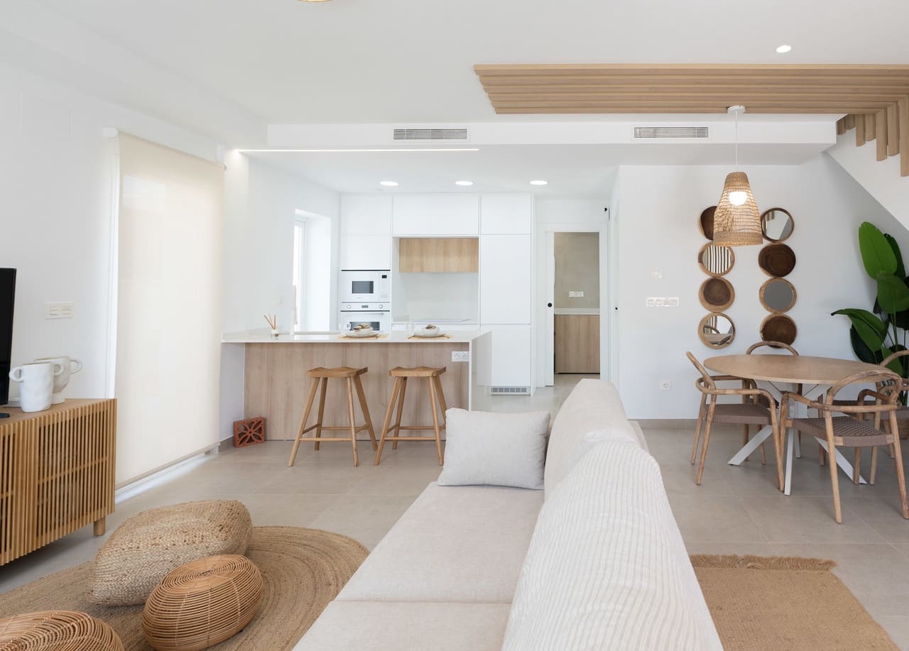 Apartamento de 3 habitaciones en Pilar de la Horadada en venta con piscina - 270.000 € (Ref: 9624105)