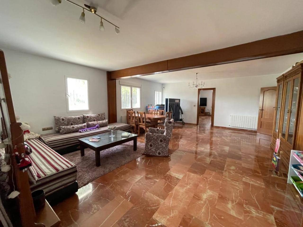 Chalet de 5 habitaciones en Cehegín en venta con piscina garaje - 450.000 € (Ref: 9625081)