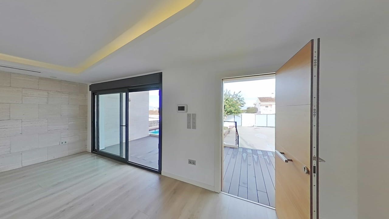 3 slaapkamer Villa te koop in Benijofar met zwembad garage - € 495.000 (Ref: 9626724)