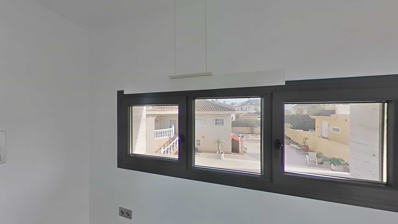 3 slaapkamer Villa te koop in Benijofar met zwembad garage - € 495.000 (Ref: 9626724)