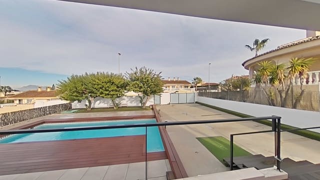 3 slaapkamer Villa te koop in Benijófar met zwembad garage - € 495.000 (Ref: 9626724)