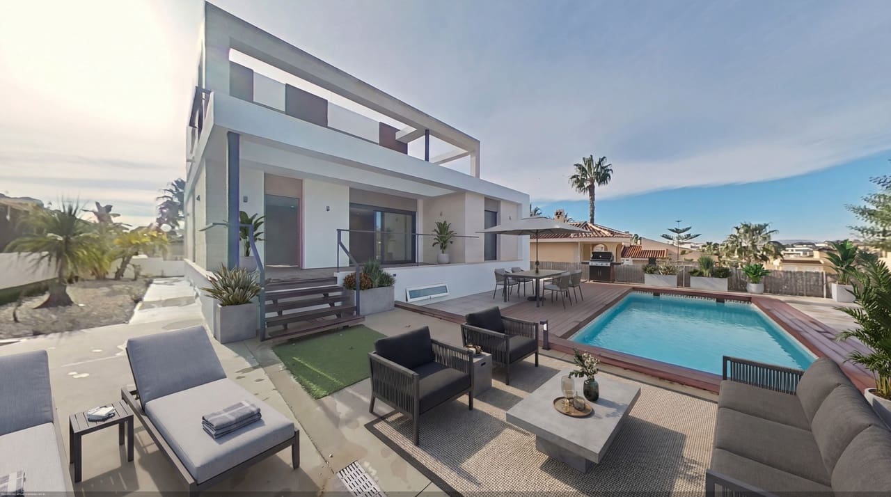 3 slaapkamer Villa te koop in Benijofar met zwembad garage - € 495.000 (Ref: 9626724)