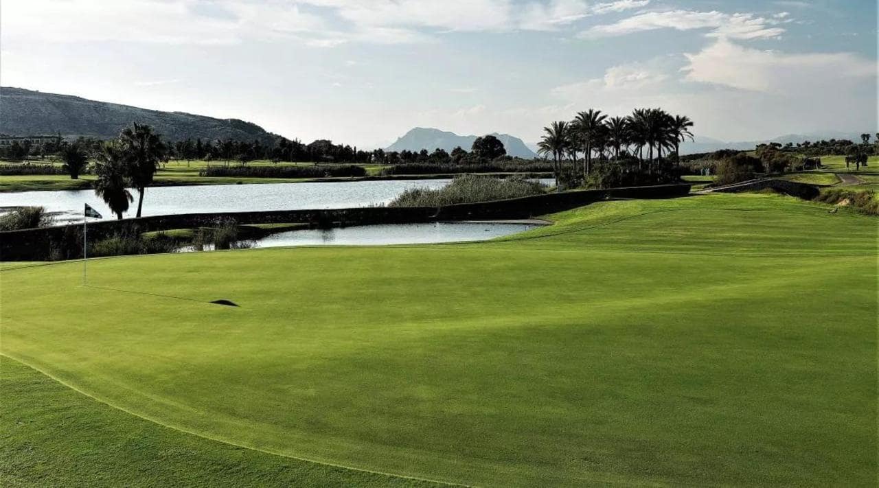 3 chambre Villa/Maison à vendre à Algorfa avec piscine garage - 650 000 € (Ref: 9626726)