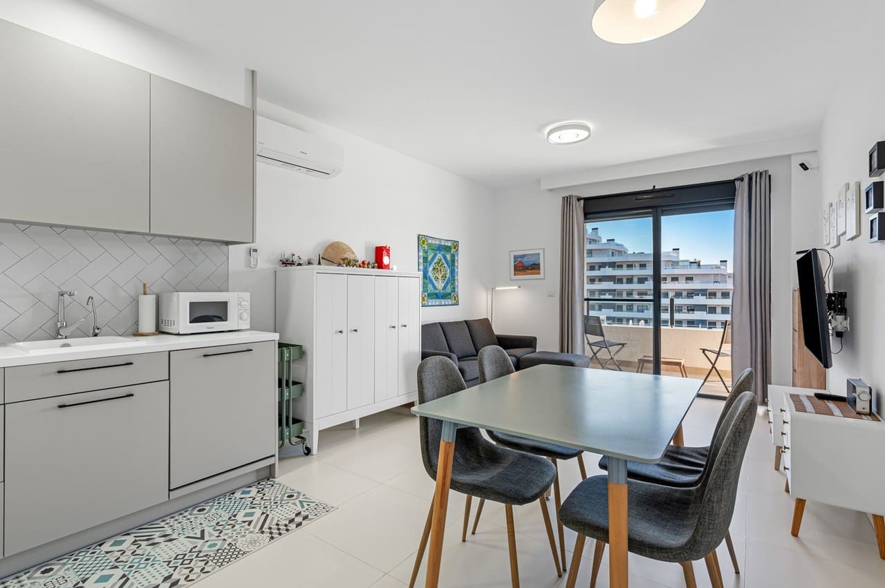 2 soveværelse Lejlighed til salg i San Miguel de Salinas med swimmingpool - € 189.000 (Ref: 9639436)