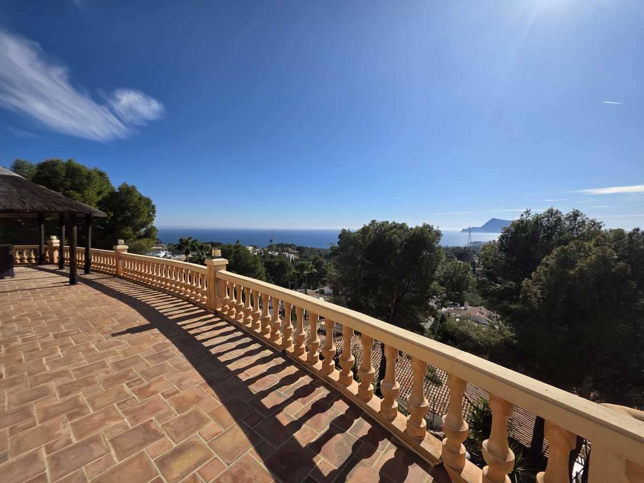 4 Zimmer Villa zu verkaufen in Altea mit Pool Garage - 920.000 € (Ref: 9640668)