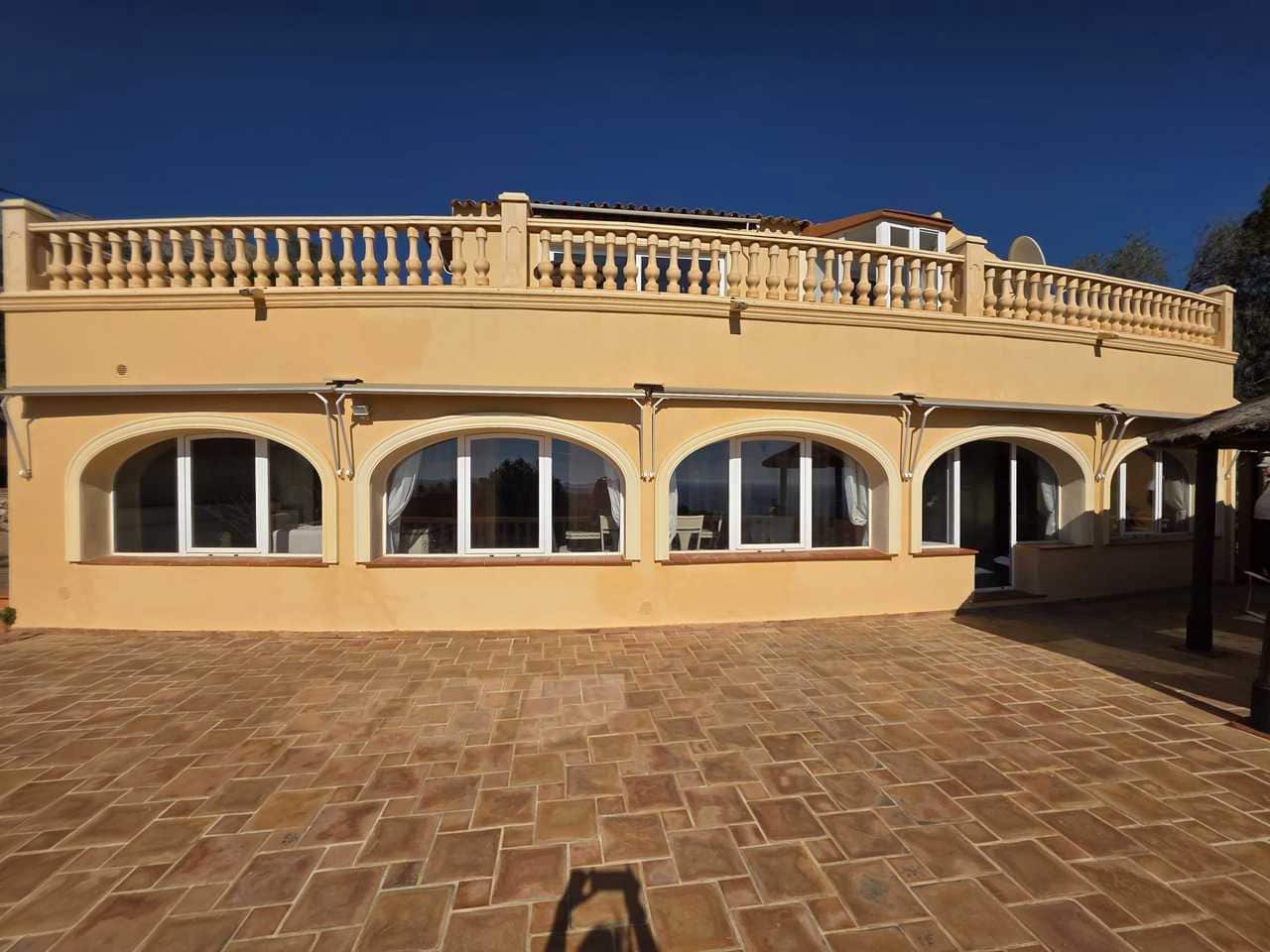 4 Zimmer Villa zu verkaufen in Altea mit Pool Garage - 920.000 € (Ref: 9640668)