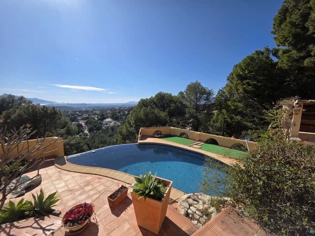 4 Zimmer Villa zu verkaufen in Altea mit Pool Garage - 920.000 € (Ref: 9640668)