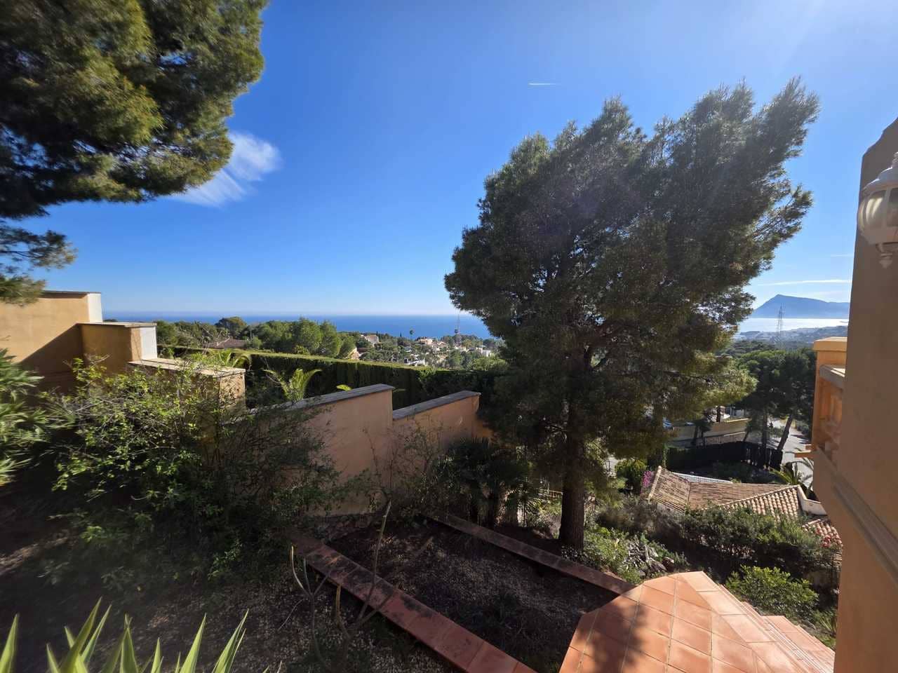 4 Zimmer Villa zu verkaufen in Altea mit Pool Garage - 920.000 € (Ref: 9640668)