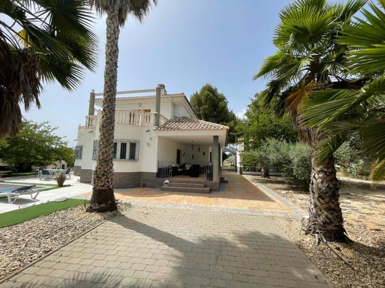 5 bedroom Villa for sale in Cehegin with pool garage - € 409,000 (Ref: 9674800)