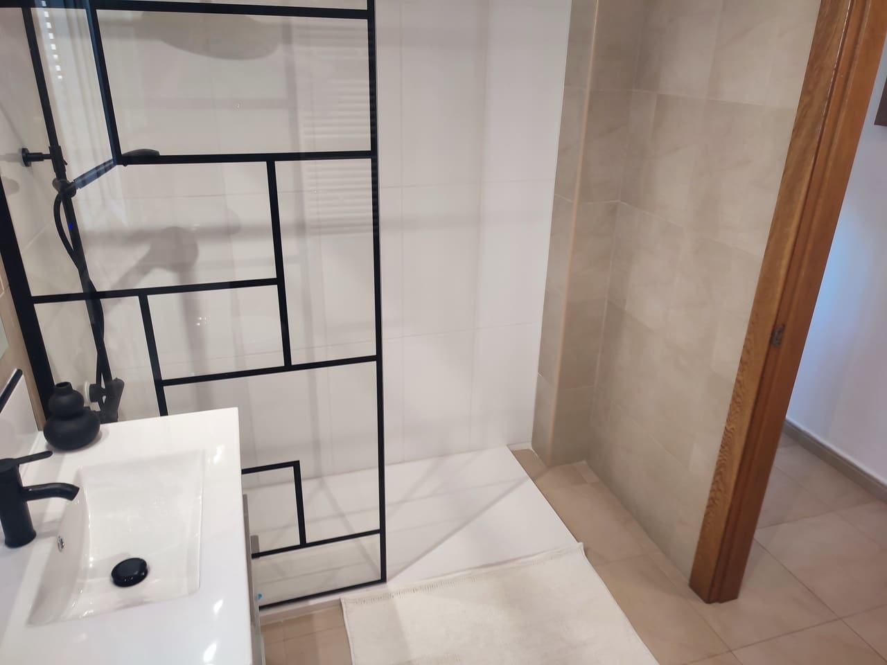 2 soveværelse Lejlighed til salg i Avileses med swimmingpool - € 179.995 (Ref: 9679778)