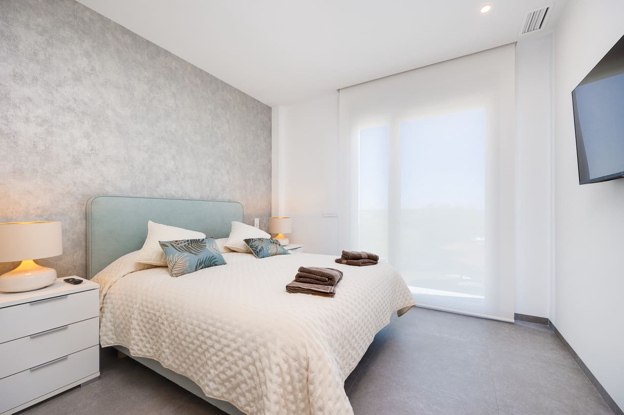 2 slaapkamer Appartement te koop in Las Colinas Golf met zwembad garage - € 449.000 (Ref: 9694523)