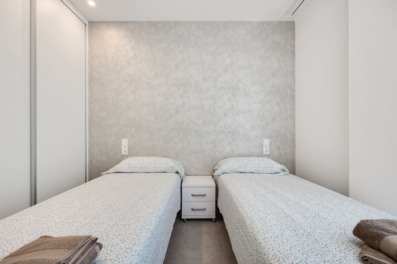 2 slaapkamer Appartement te koop in Las Colinas Golf met zwembad garage - € 449.000 (Ref: 9694523)