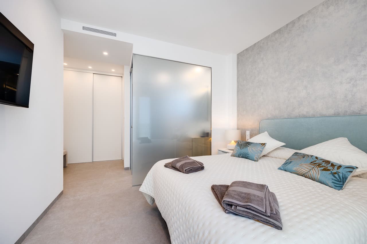 2 slaapkamer Appartement te koop in Las Colinas Golf met zwembad garage - € 449.000 (Ref: 9694523)