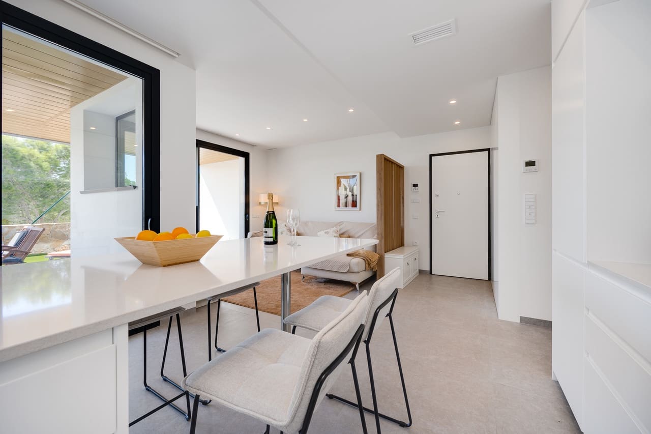 2 slaapkamer Appartement te koop in Las Colinas Golf met zwembad garage - € 449.000 (Ref: 9694523)