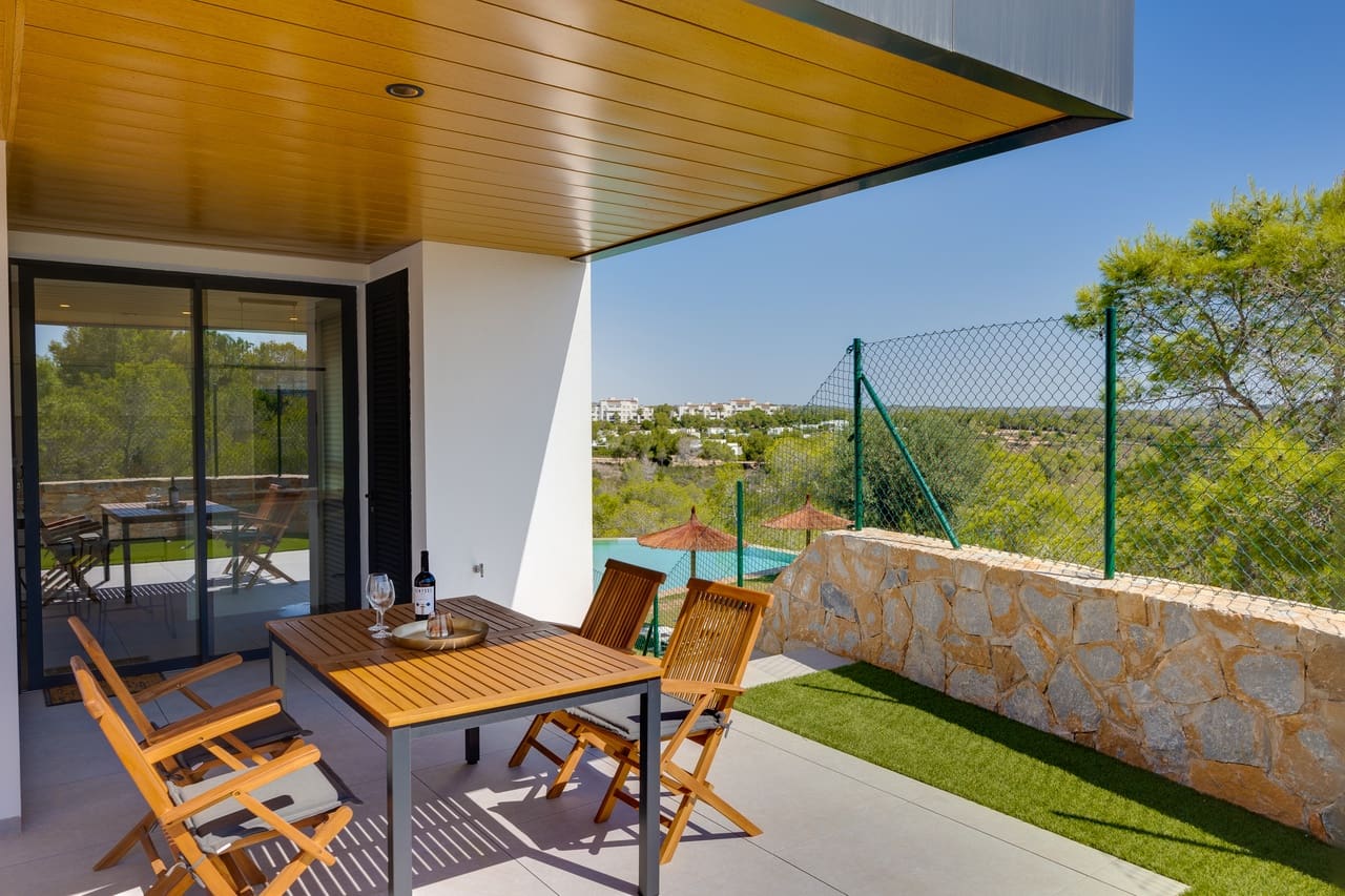 2 slaapkamer Appartement te koop in Las Colinas Golf met zwembad garage - € 449.000 (Ref: 9694523)