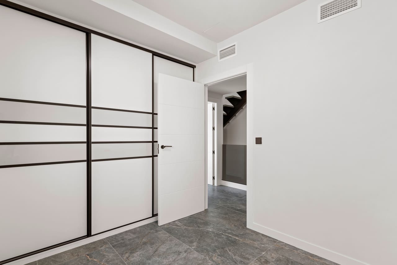 4 bedroom Villa for sale in Torre de la Horadada with pool garage - € 698,000 (Ref: 9730749)