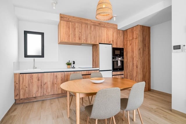 Apartamento de 2 habitaciones en San Miguel de Salinas en venta con piscina - 259.950 € (Ref: 9739008)