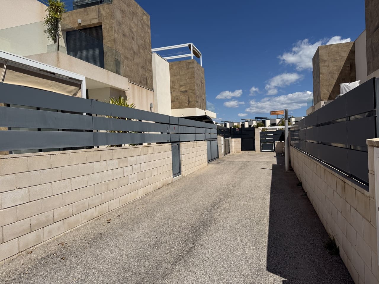 3 soveværelse Villa til salg i Ciudad Quesada med swimmingpool - € 399.900 (Ref: 9787849)