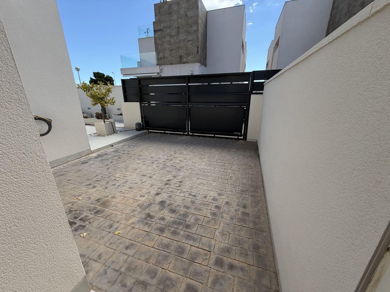 3 soveværelse Villa til salg i Ciudad Quesada med swimmingpool - € 399.900 (Ref: 9787849)