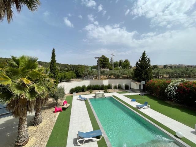 5 quarto Moradia para venda em Cehegín com piscina garagem - 409 000 € (Ref: 9802539)