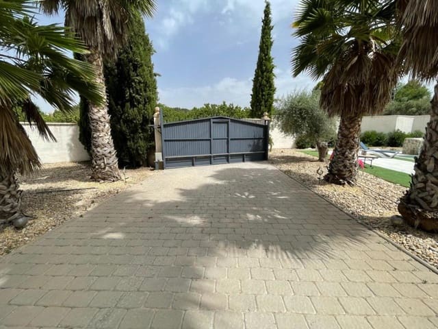 5 quarto Moradia para venda em Cehegín com piscina garagem - 409 000 € (Ref: 9802539)