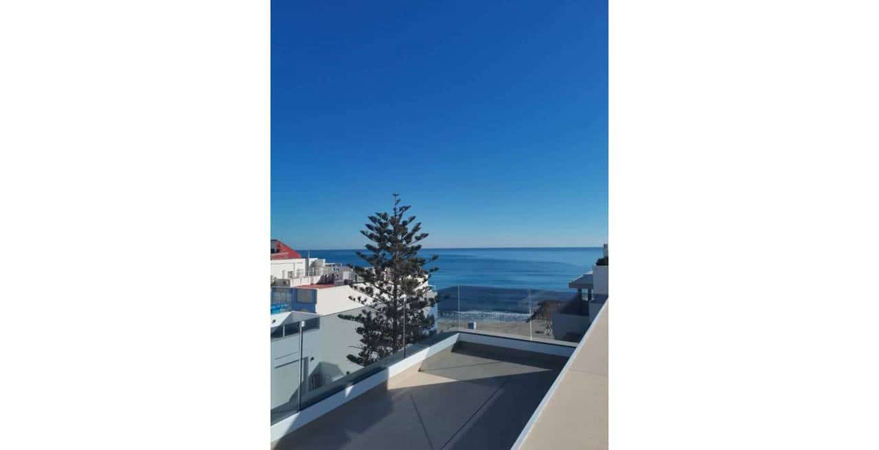 2 soveværelse Lejlighed til salg i Torrevieja med swimmingpool - € 459.000 (Ref: 9827975)