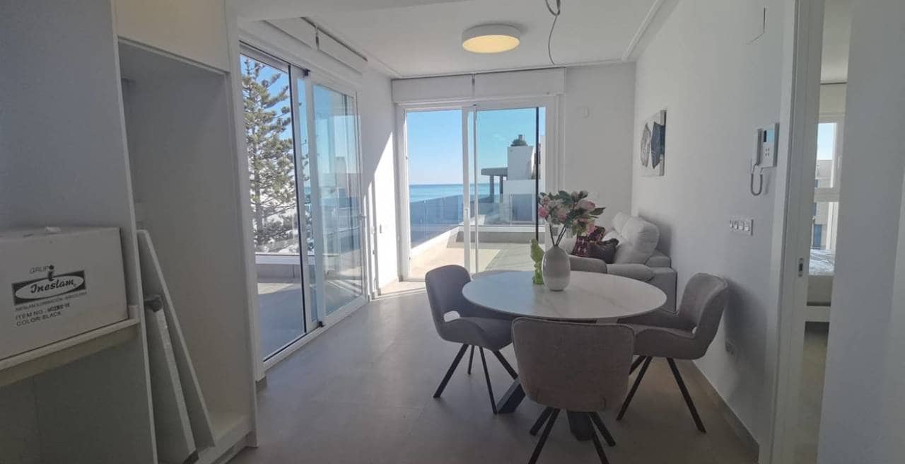 2 soveværelse Lejlighed til salg i Torrevieja med swimmingpool - € 459.000 (Ref: 9827975)