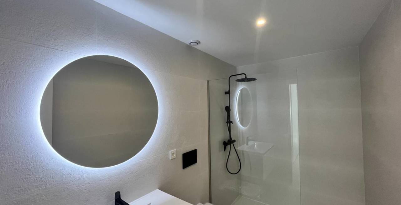3 soveværelse Lejlighed til salg i Torrevieja med swimmingpool garage - € 370.000 (Ref: 9827976)
