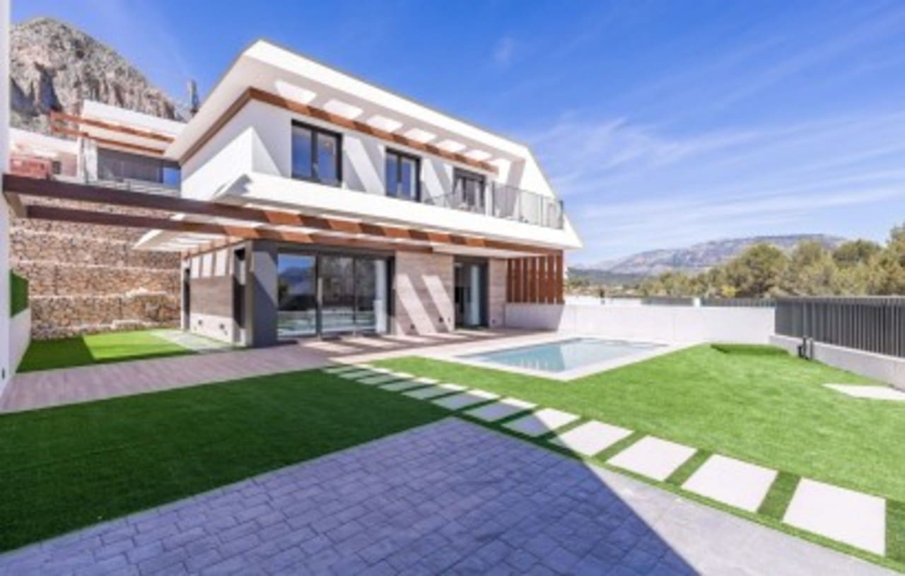 3 sovrum Villa till salu i Polop med pool garage - 694 700 € (Ref: 9832830)