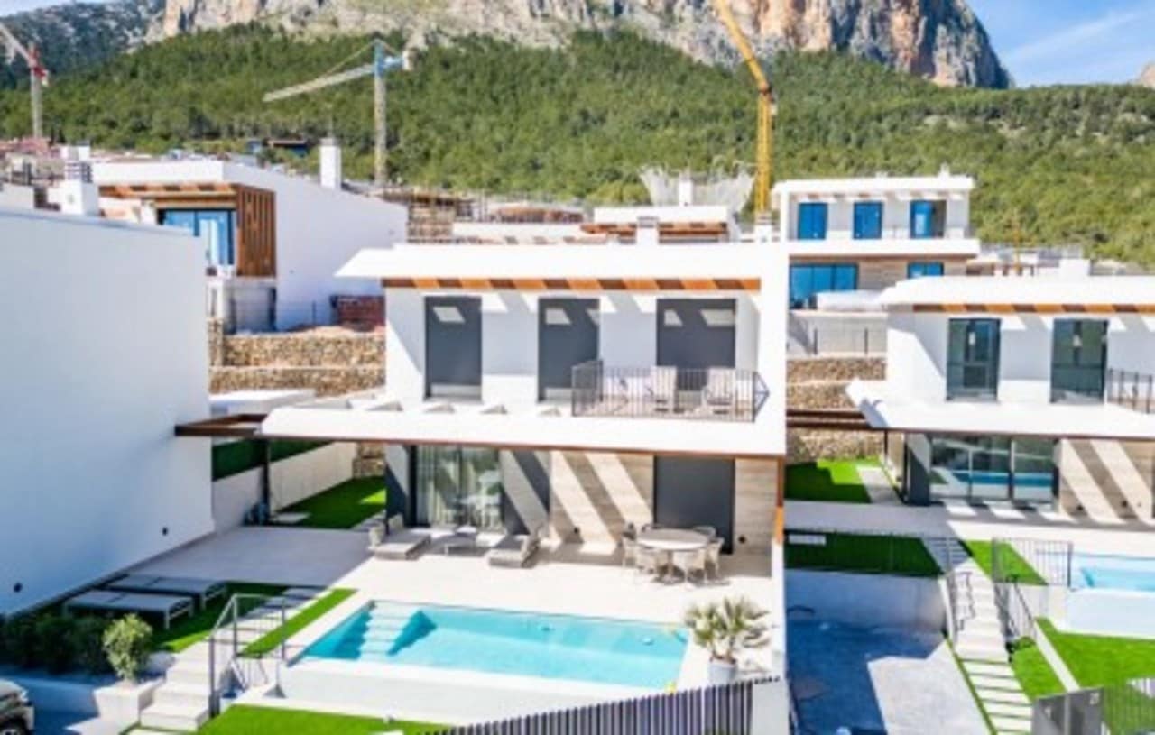 3 sovrum Villa till salu i Polop med pool garage - 694 700 € (Ref: 9832830)