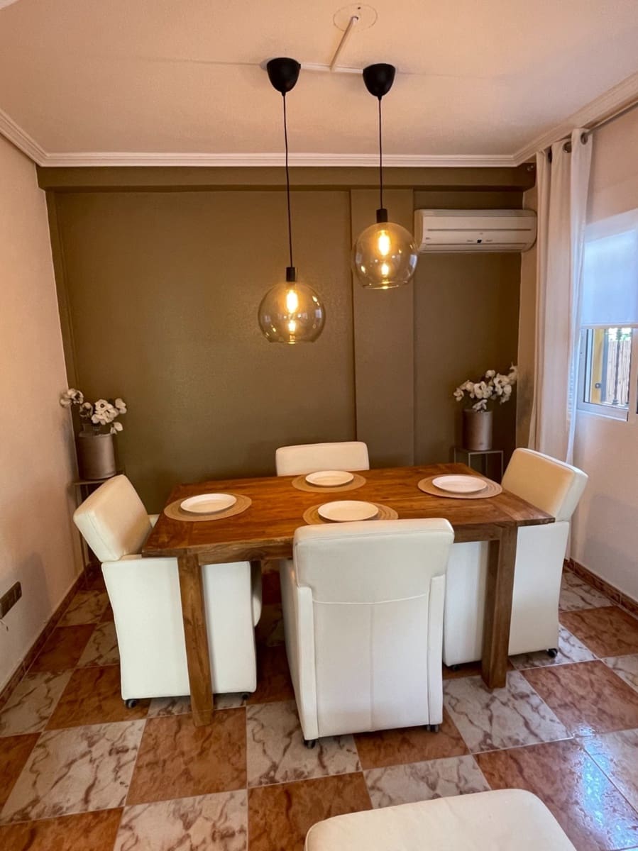 2 soverom Villa til salgs i Orihuela Costa med svømmebasseng - € 244 900 (Ref: 9840412)