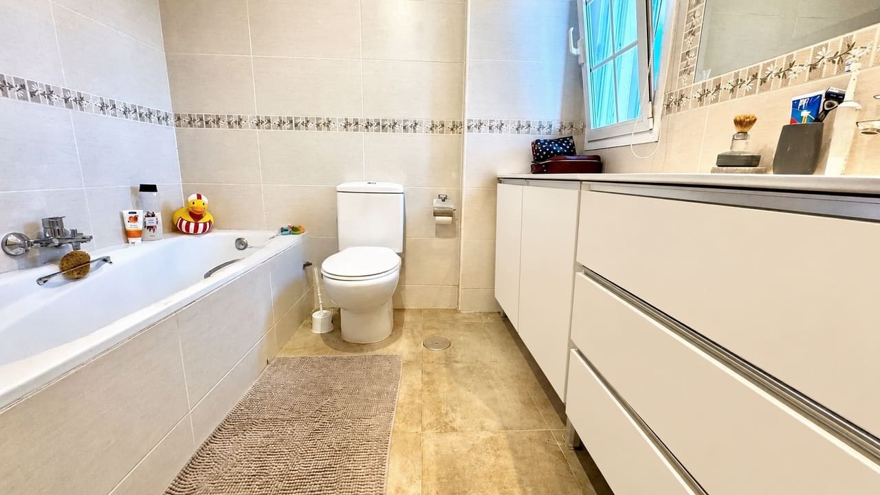 3 soveværelse Byhus til salg i Albir med swimmingpool - € 449.500 (Ref: 9844588)