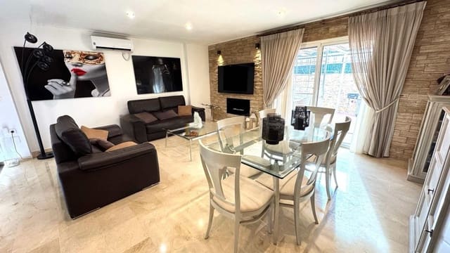 3 soveværelse Byhus til salg i Albir, Alfaz del Pi / L'Alfàs del Pi med swimmingpool - € 449.500 (Ref: 9844588)