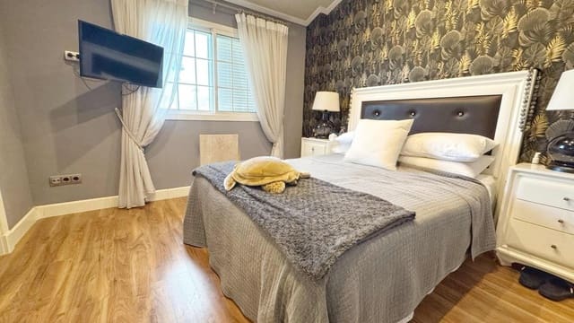 3 soveværelse Byhus til salg i Albir, Alfaz del Pi / L'Alfàs del Pi med swimmingpool - € 449.500 (Ref: 9844588)