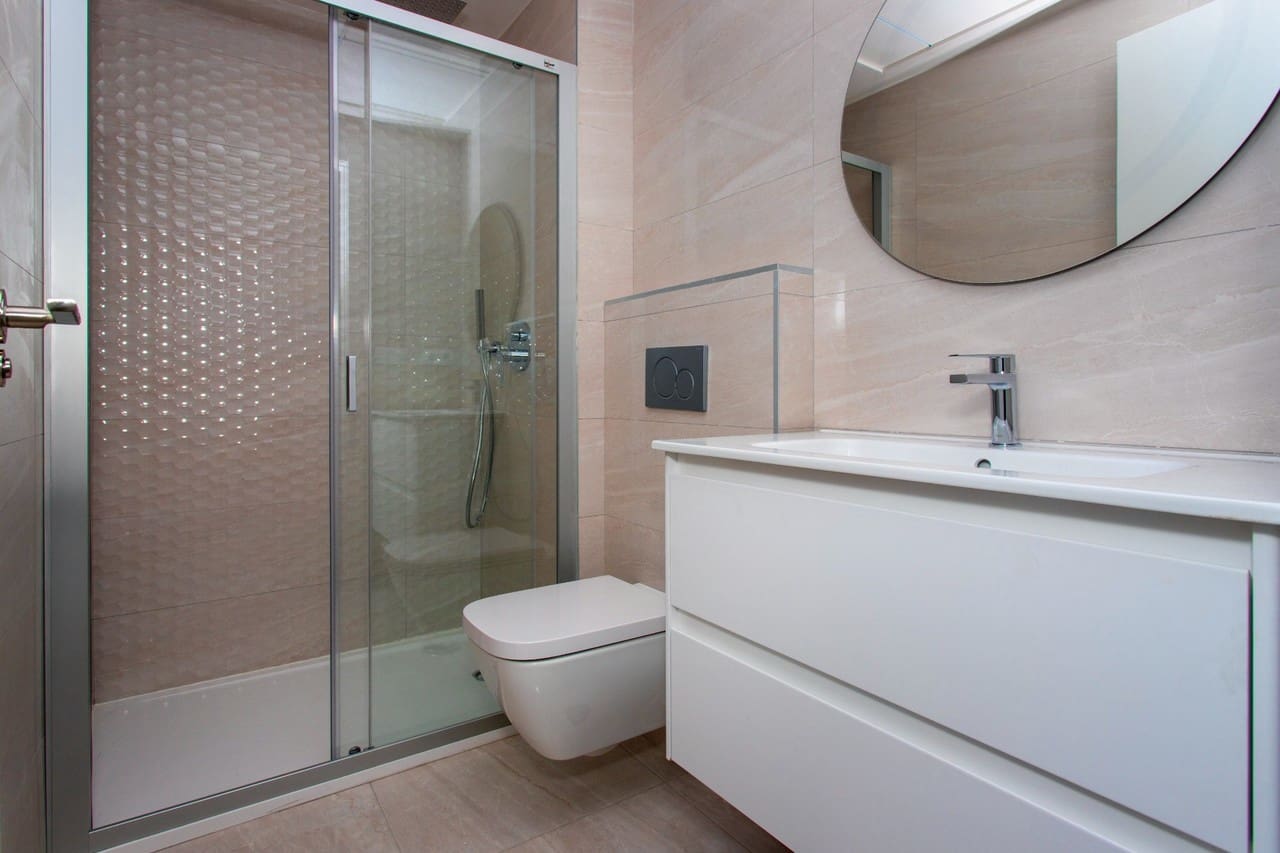 Apartamento de 2 habitaciones en Santa Pola en venta con piscina - 420.000 € (Ref: 9850277)